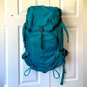 Kelty Redwing 40 backpack NEVER USED!!